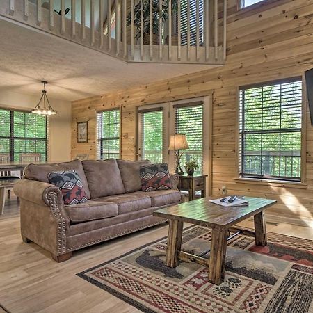 Rustic Pigeon Forge Home With Private Hot Tub! Εξωτερικό φωτογραφία
