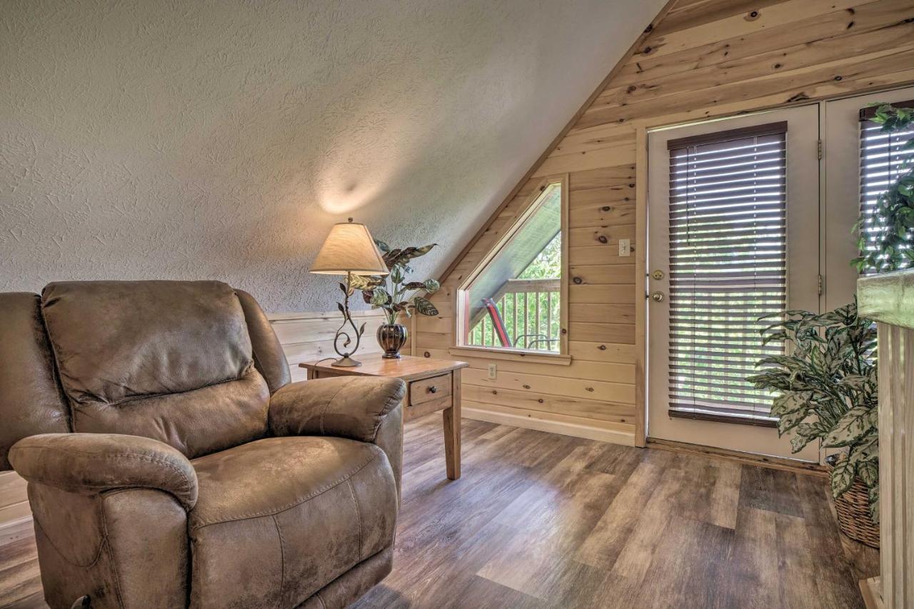 Rustic Pigeon Forge Home With Private Hot Tub! Εξωτερικό φωτογραφία