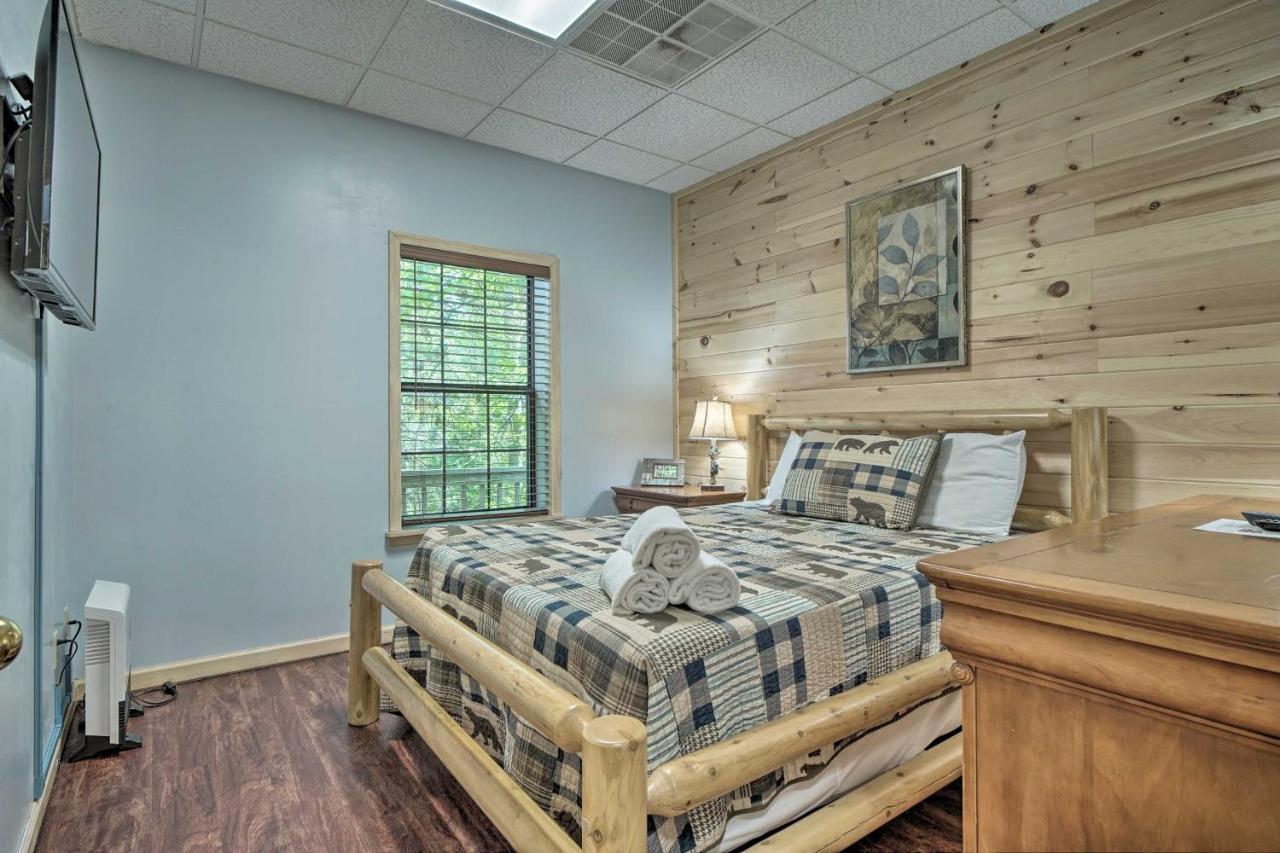 Rustic Pigeon Forge Home With Private Hot Tub! Εξωτερικό φωτογραφία