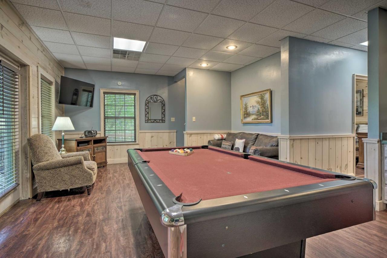 Rustic Pigeon Forge Home With Private Hot Tub! Εξωτερικό φωτογραφία