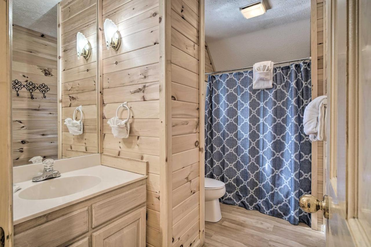 Rustic Pigeon Forge Home With Private Hot Tub! Εξωτερικό φωτογραφία
