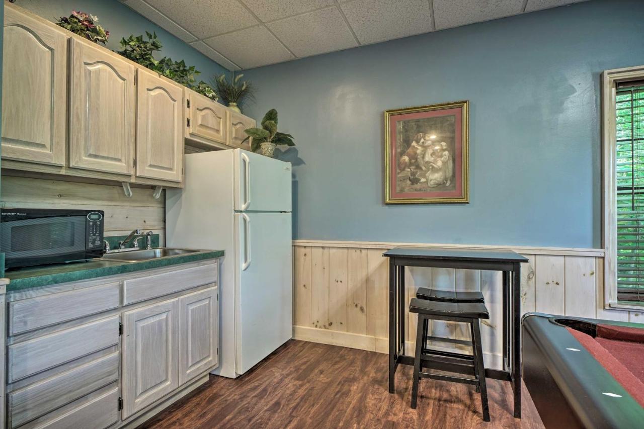 Rustic Pigeon Forge Home With Private Hot Tub! Εξωτερικό φωτογραφία