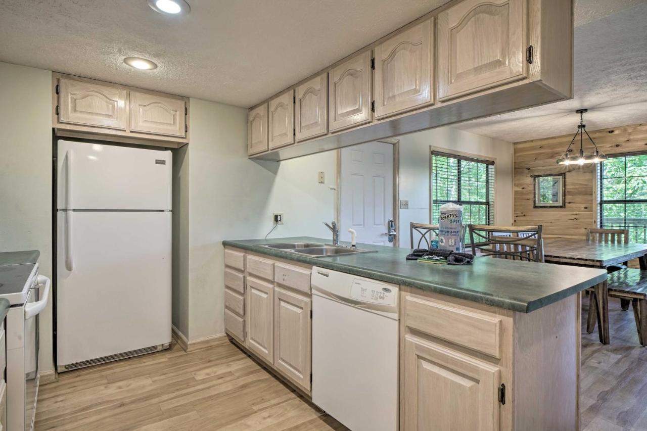 Rustic Pigeon Forge Home With Private Hot Tub! Εξωτερικό φωτογραφία