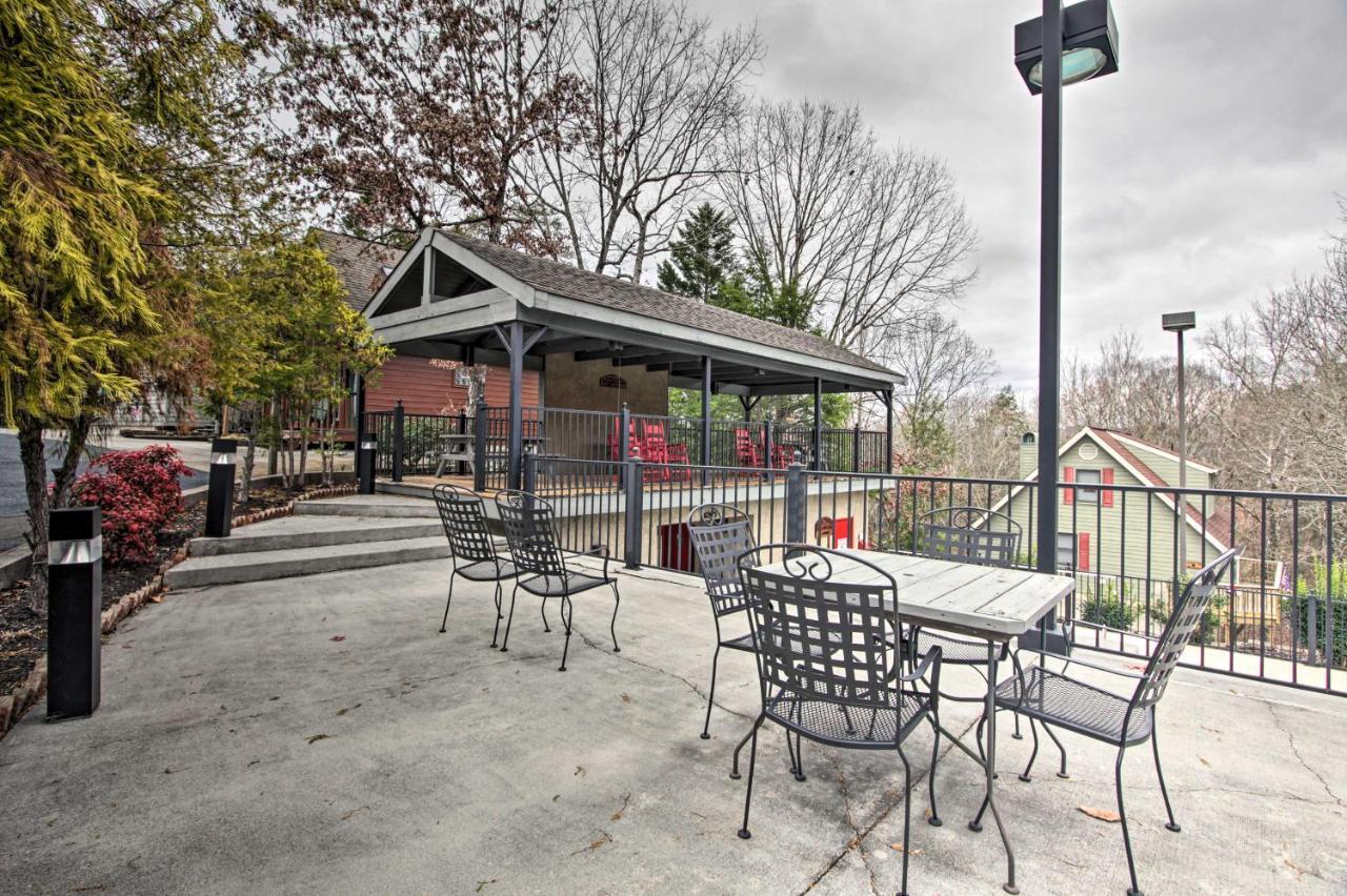 Rustic Pigeon Forge Home With Private Hot Tub! Εξωτερικό φωτογραφία